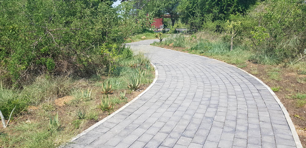 Walkway paving ideas