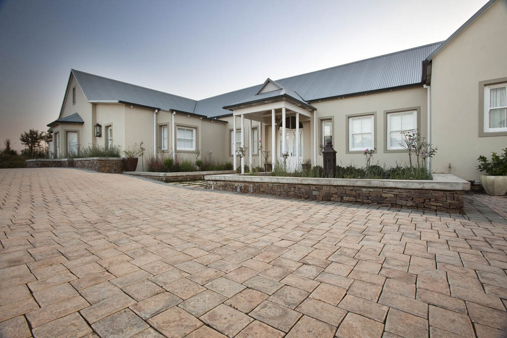 Entrance paving ideas