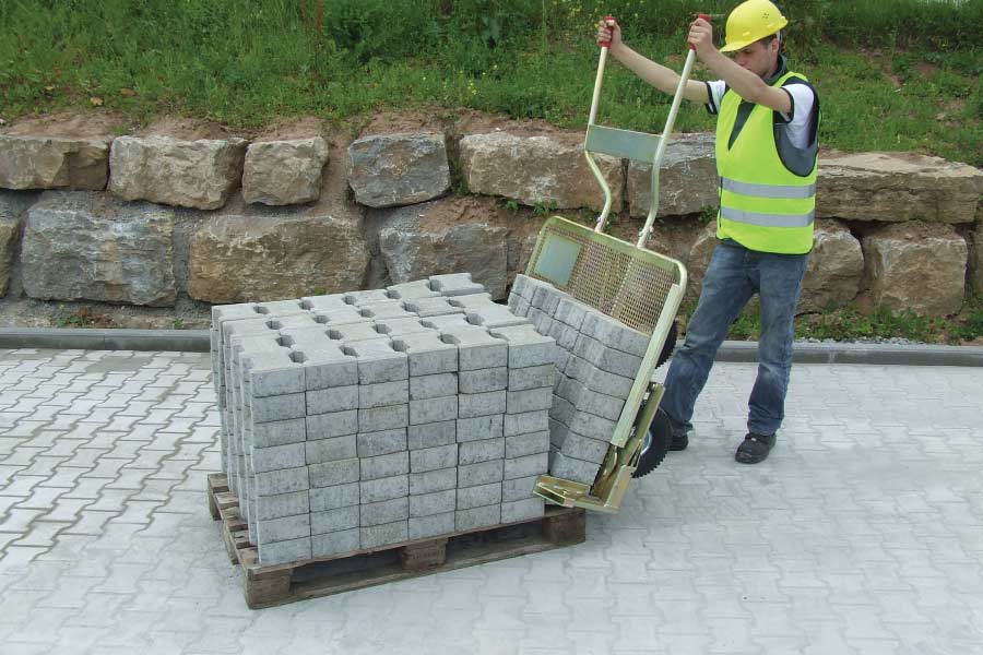 Handling paving with probst paver cart
