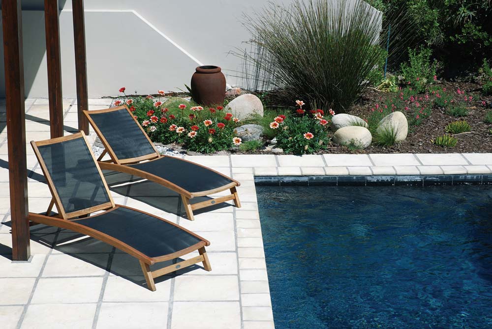 Constan Paver in a Wheat colour used around a pool