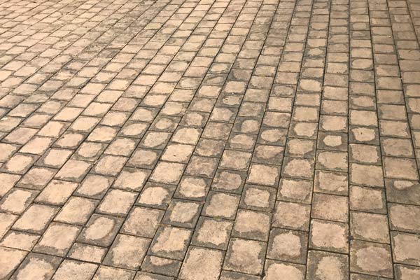 Black Efflorescence shown on concrete products