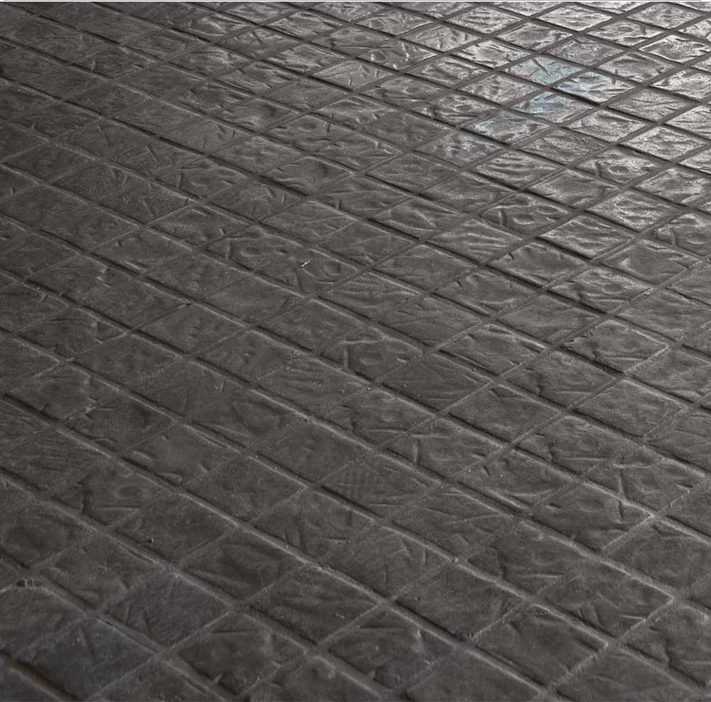 Close up of the Charcoal Cobble Tile