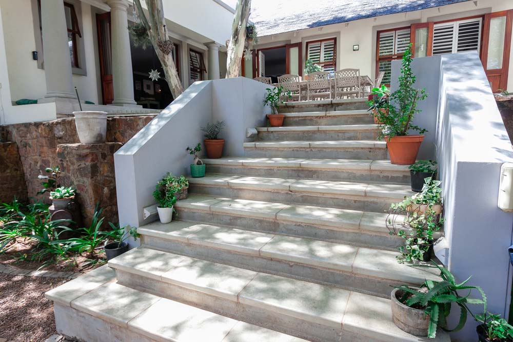 Newtown Coping used on Stairs